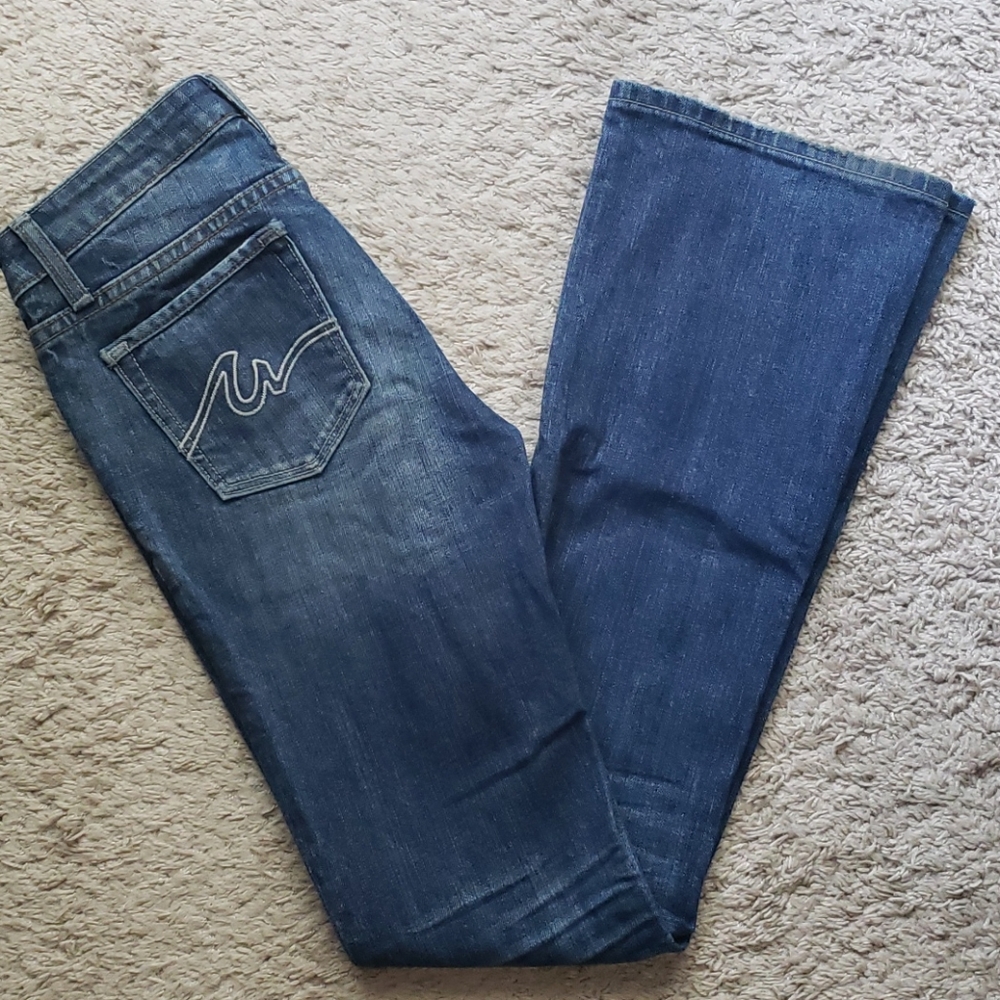 Anoname jeans